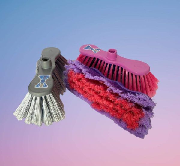 صورة درزن مكنسه فيونكا الوان خشن مع العصا 12 حبه